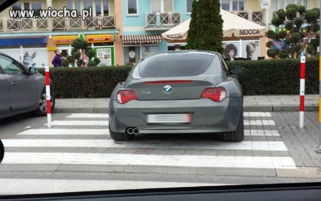 Specjalne miejsce parkingowe