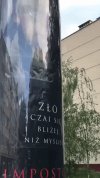 Właściwy plakat na właściwym miejscu