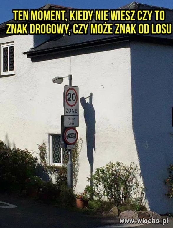 Ten znak ma jakiś dziwny cień.