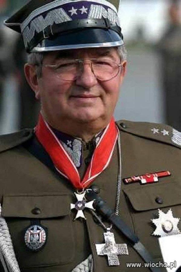 To coś na zdjęciu to obraza munduru Polskiej Armii