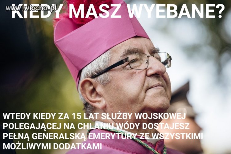 W normalnym kraju takiego pożal się boże oficerka...