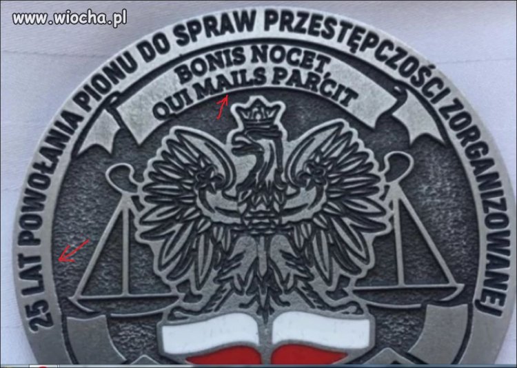 Medal z błędami