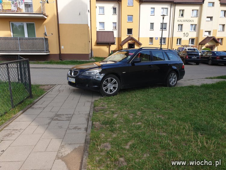 BMW mam i parkuje jak cham. 