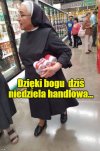 Dziś niedzielai  handlowa
