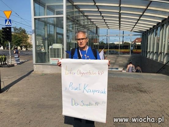 Policjanci wylegitymowali Olgierda Łukaszewicza.