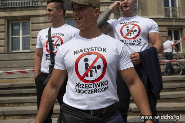 Ciekawe jak się zapatrują na kościół?