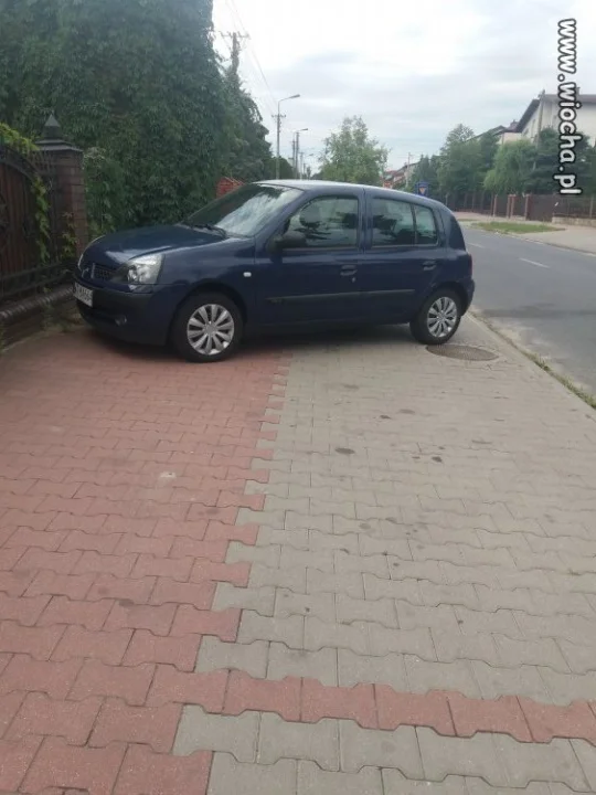 Zaparkował