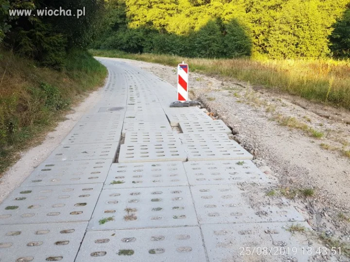 Przed wyborami zrobili drogę