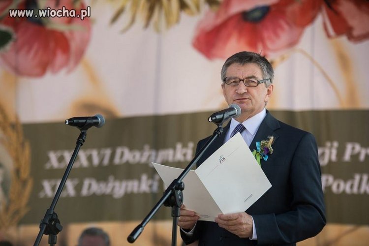 Dożynki w Markowej .Lotnik, kryj się.