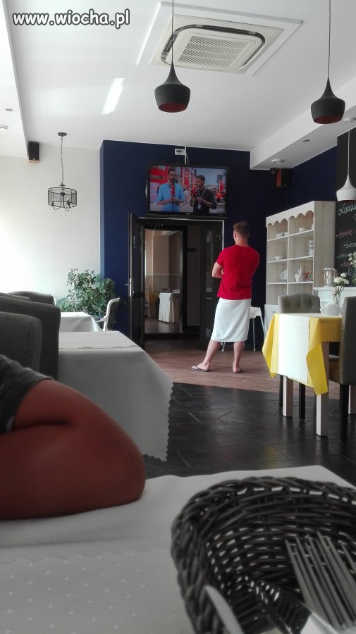 Burak z Warszawy tu obiad z rodziną i stoi taki 
