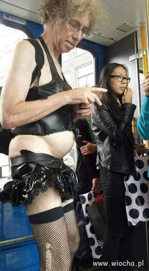 Baba bez bolca dostaje pi.rdolaca