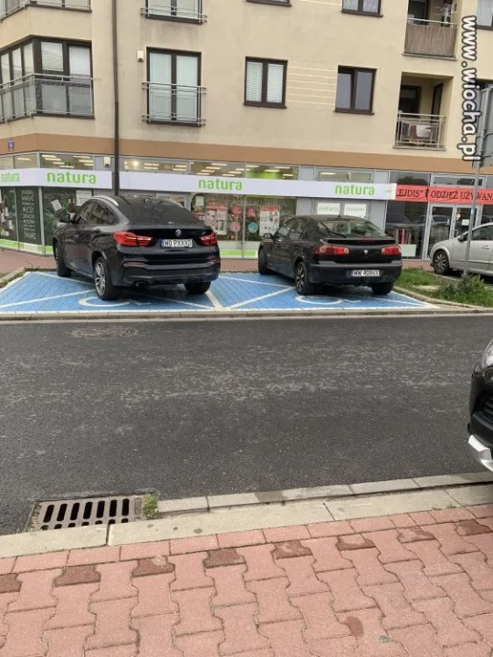 Inwalidzi w Ząbkach