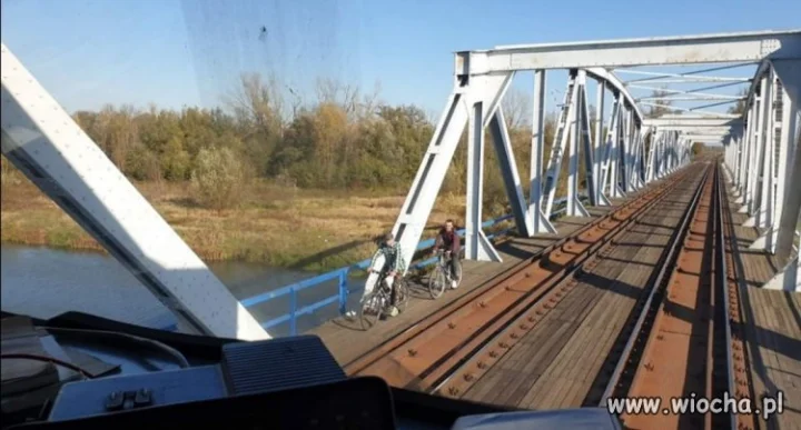 Ręce opadają.