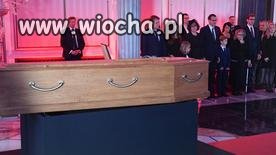 żeby trumne k morawieckiego wystawiać w sejmie