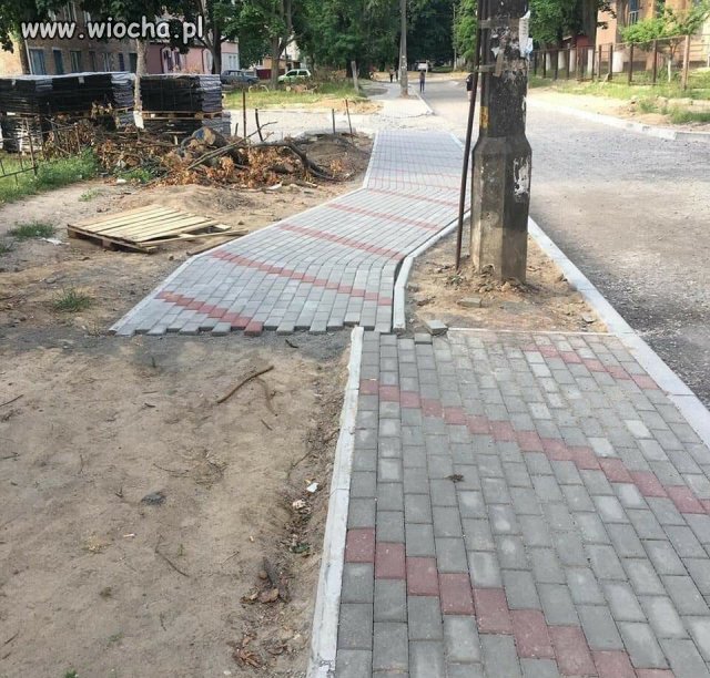 Bo zaczęli z dwóch stron