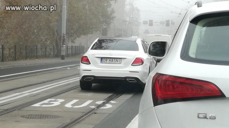 HASNI wieśniak i Buspas