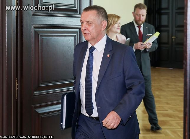 Jednak pis to rodzinny interes. Syn Banasia