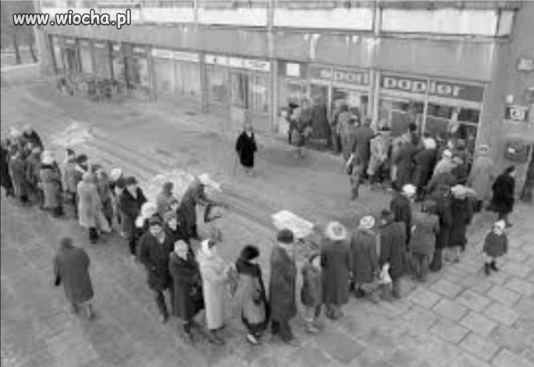 Za komuny black friday