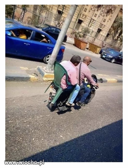 Wygodnie ma teraz.