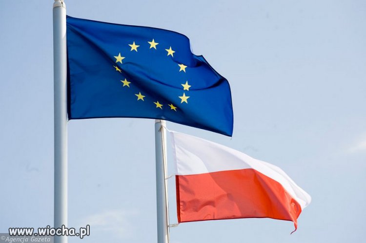 Komisja Europejska chce zablokować ustawę dyscyplinującą sędziów.