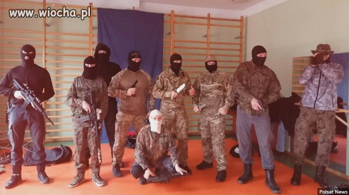 Symulacja ataku terrorystycznego w szkole wywołała panikę.