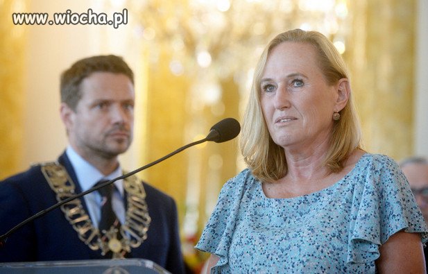 Brak opłatka z udziałem duchownych.