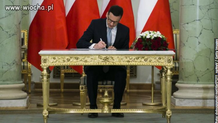 Miliard w ciągu pięciu lat na Kancelarię Premiera.