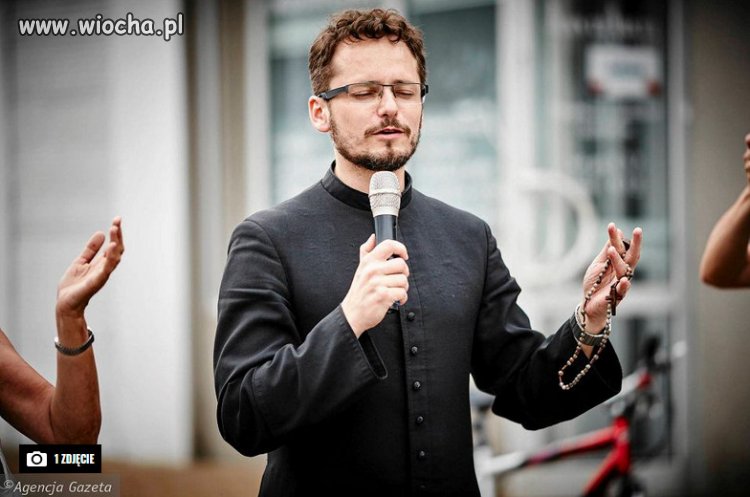 Ksiądz Michał Misiak wylatuje do Tanzanii. 