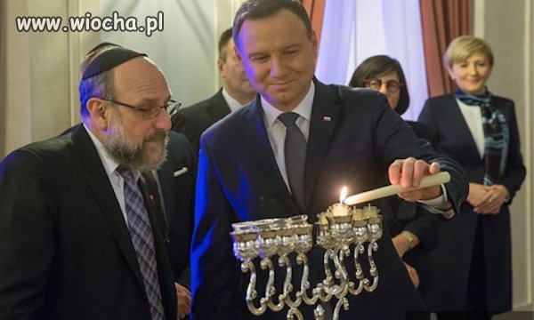 - Nie będą nam tutaj w obcych językach narzucali, 