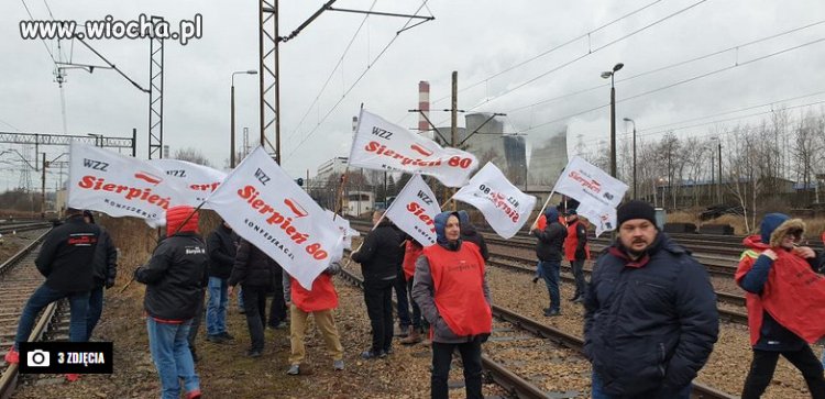 Górnicy zablokowali linię kolejową przy elektrowni Łaziska.