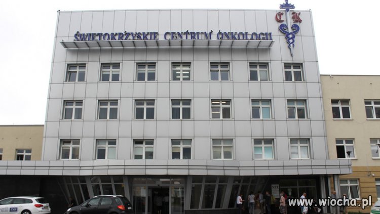  Centrum Onkologii w Kielcach złożono relikwie św. Faustyny. 