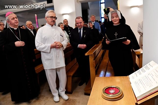 Szpital w Kielcach otrzymał św. relikwię