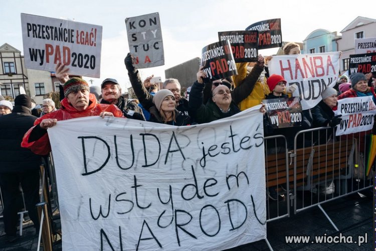 Andrzej Duda wygwizdany podczas przemówienia 