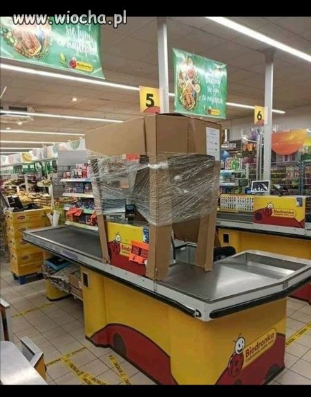 Biedronka dba o pracowników...