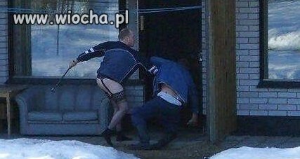 Kiedy z kolegą bawicie się w dom 
