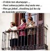Pierwsze ławki w kościele.