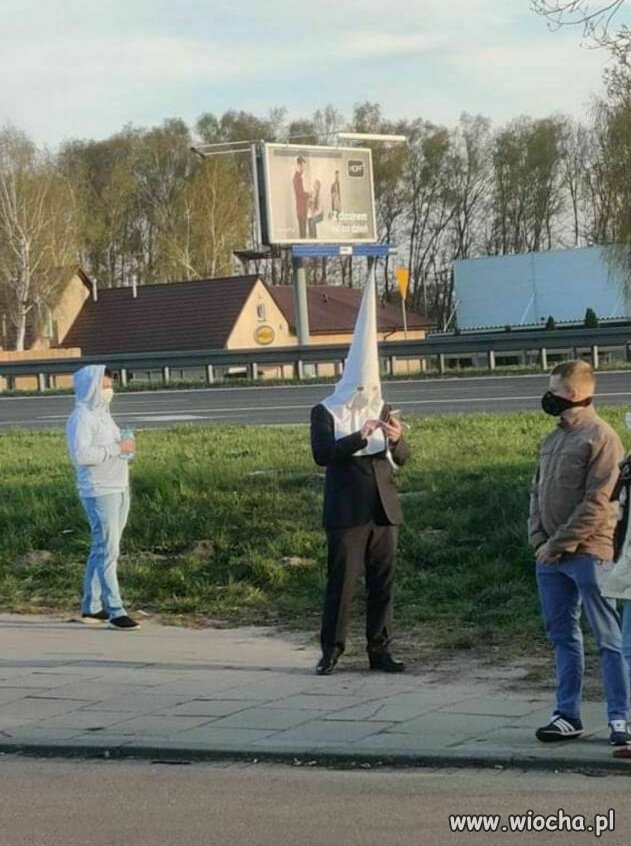 Maseczka maseczce nierówna 