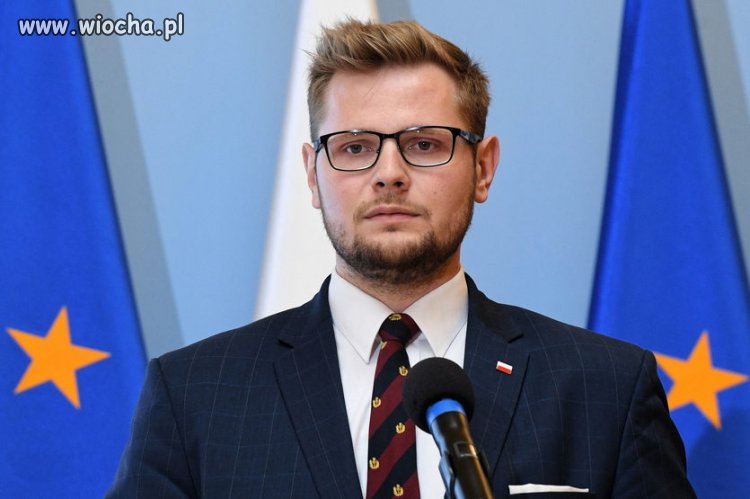  minister Woś,wraz z rodziną  Covid 19