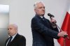 No i czopek Jarusia się popisał.Zamiast nie wybory