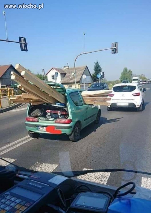 Hallyna!!! Kurła!! Mówiłem że dodatkowy 
