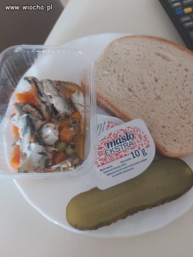 Śniadanie szpitalne dla kobiety w ciąży