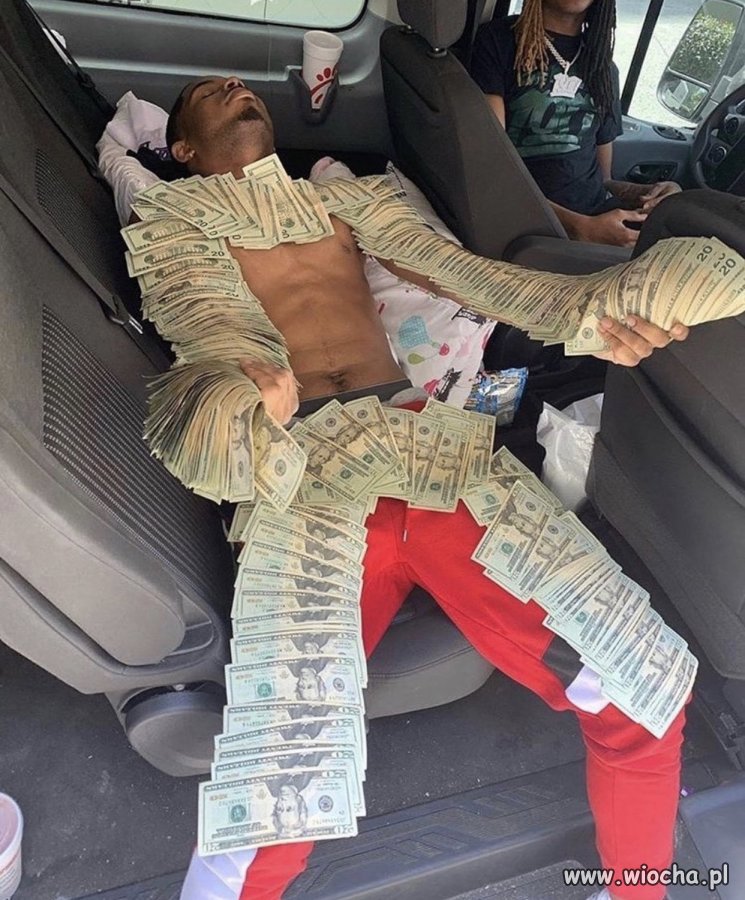$500+