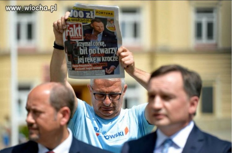 Zero próbuje wytłumaczyć ułaskawianie pedofila 