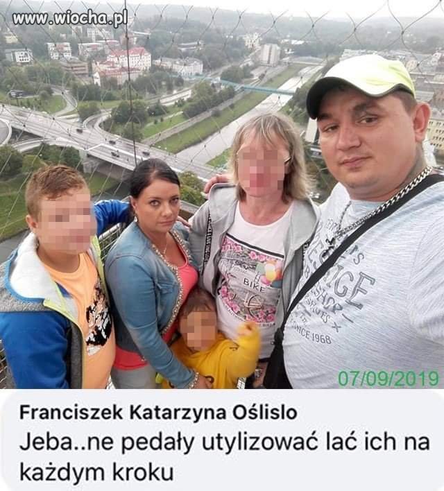 Ten co krzyż na piersi nosi 
