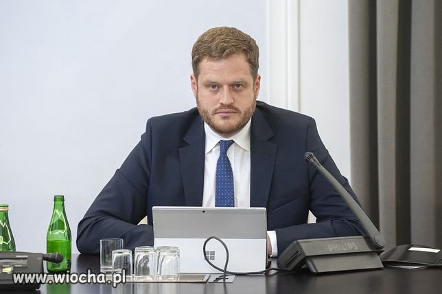 Szczury uciekają pierwsze