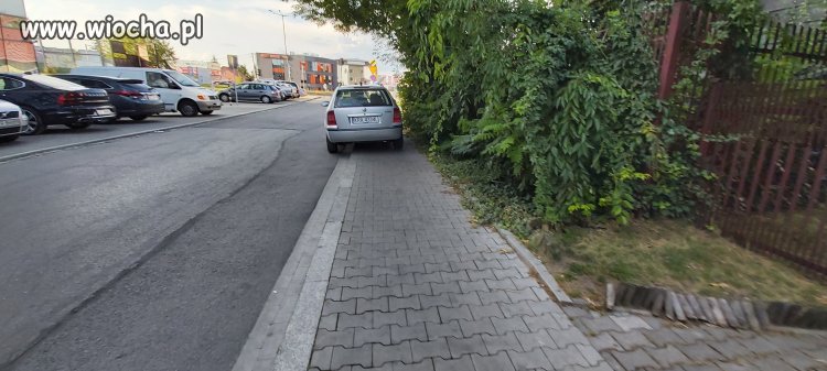 Kra zaparkowany...