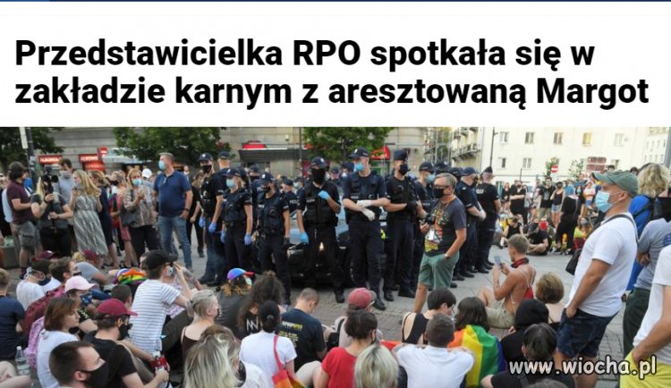 WIĘŹNIOWIE 
