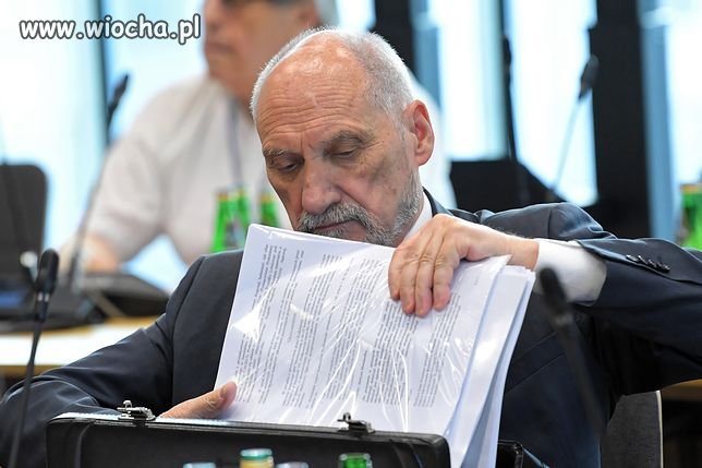  Polacy od dawna podejrzewali, że to była eksplozja.
