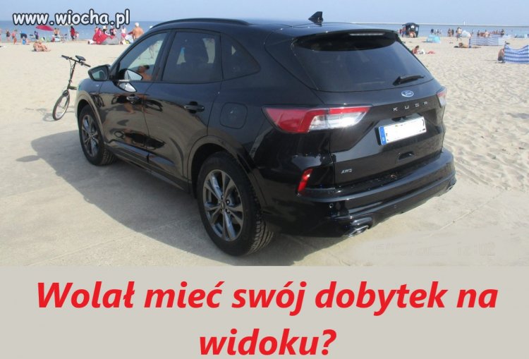 Zaparkował na plaży i poszedł się kąpać...