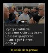 Jak dają kasę to bierze. A te ch..e dają na potęgę